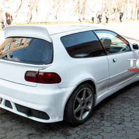 Спойлер B.Y.S на Honda Civic EG