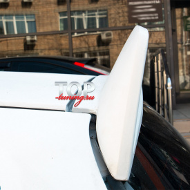 Спойлер B.Y.S на Honda Civic EG