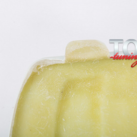 Люк буксировочного устройства на Audi Q7