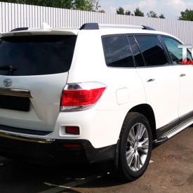 Пороги ступени BMW Style на Toyota Highlander 2