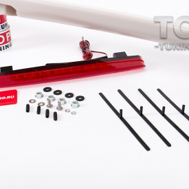 Спойлер Modulo со стоп сигналом на Honda Civic 9