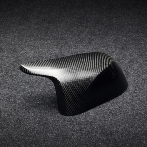 Карбоновые накладки Larte Performance на зеркала — тюнинг BMW X7 (G07) 