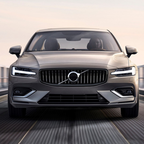 Черная решетка радиатора Inscription для Volvo S60 / V60 (2018+)