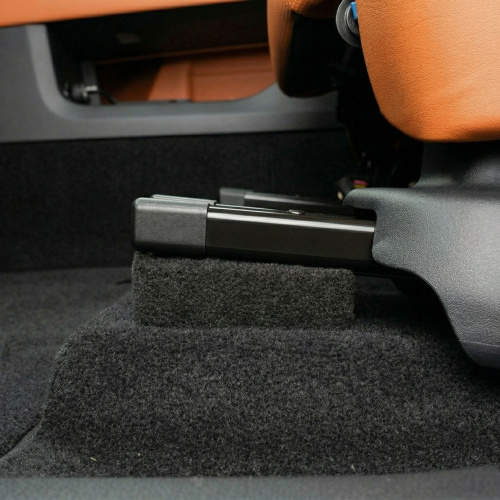 Проставки под передние сиденья для Lixiang L6 (30мм, с карпетом)