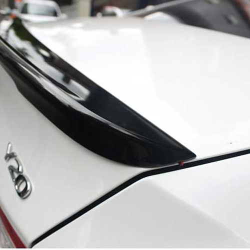 Спойлер на крышку багажника с подсветкой Tuning Face на Hyundai Sonata 6 (YF)