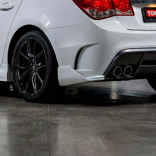 Накладки на задний бампер Ride interceptor на Chevrolet Cruze 2