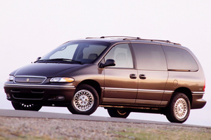 Chrysler Town and Country 3 поколение   