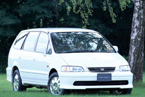 Honda Odyssey 1 поколение   