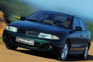Mitsubishi Carisma 1 поколение   