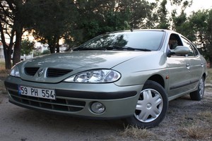 Renault Megane 1 поколение [рестайлинг]   