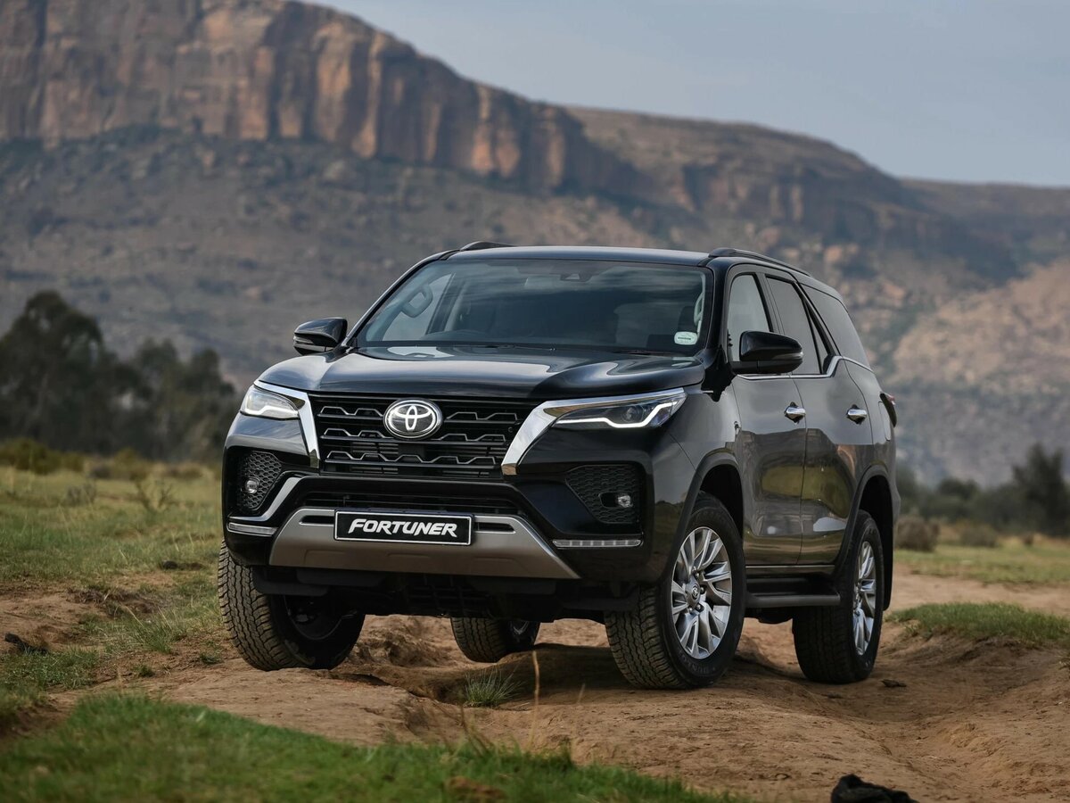 Toyota Fortuner II Рестайлинг Внедорожник 5 дв.  