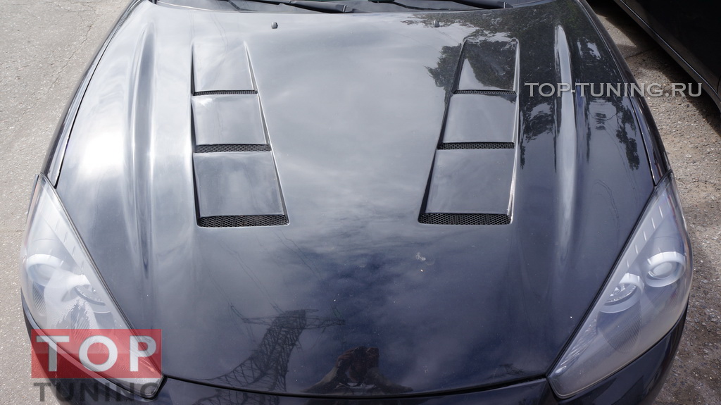 Капот с жабрами Топ Тюнинг на Hyundai Coupe (TIBURON) рестайлинг.
