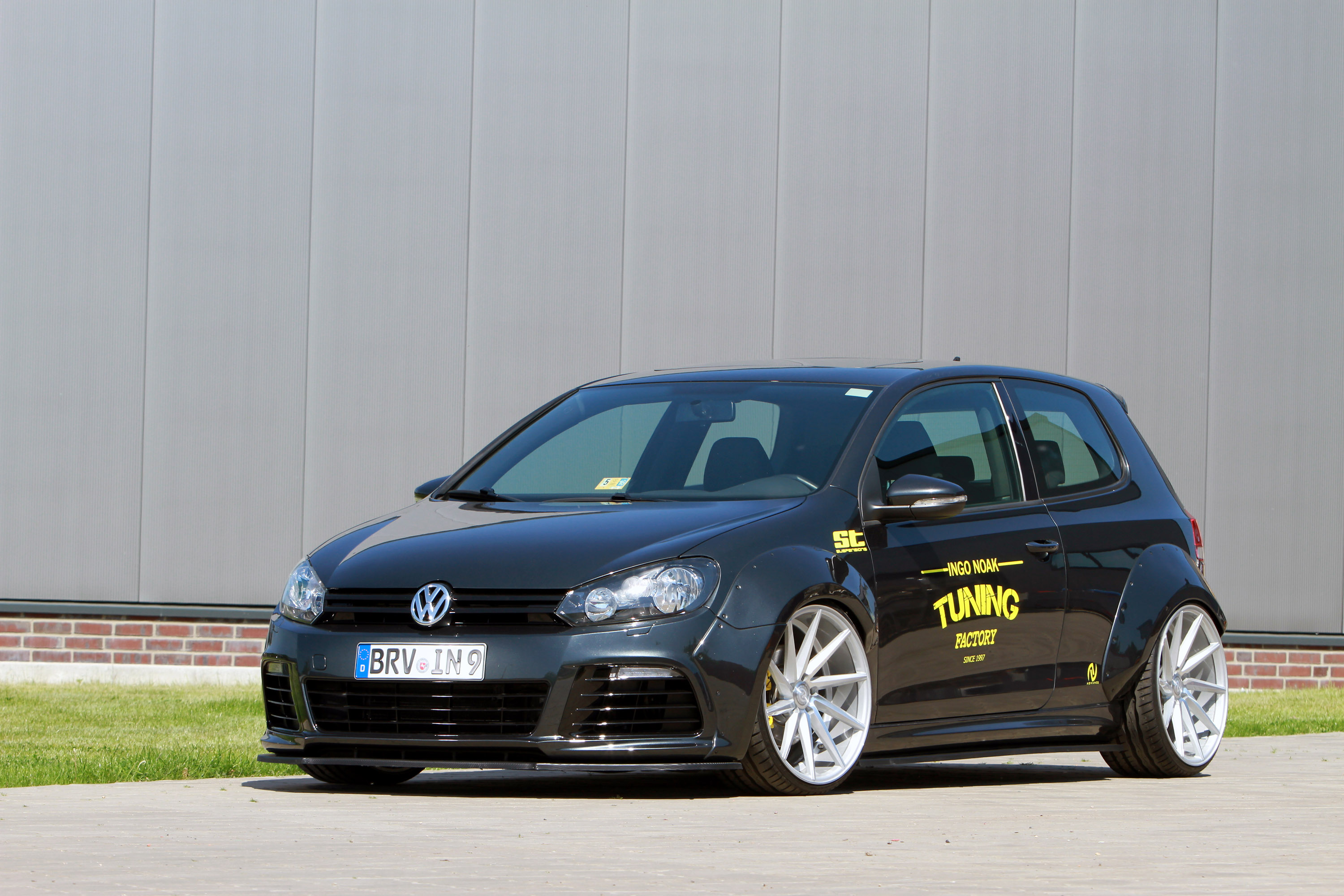 Фольксваген гольф тюнинг. Volkswagen Golf GTI 2016 Tuning. VW Golf 6 GTI Tuning. Volkswagen Golf GTI vi Tuning. VW Golf GTI Tuning.