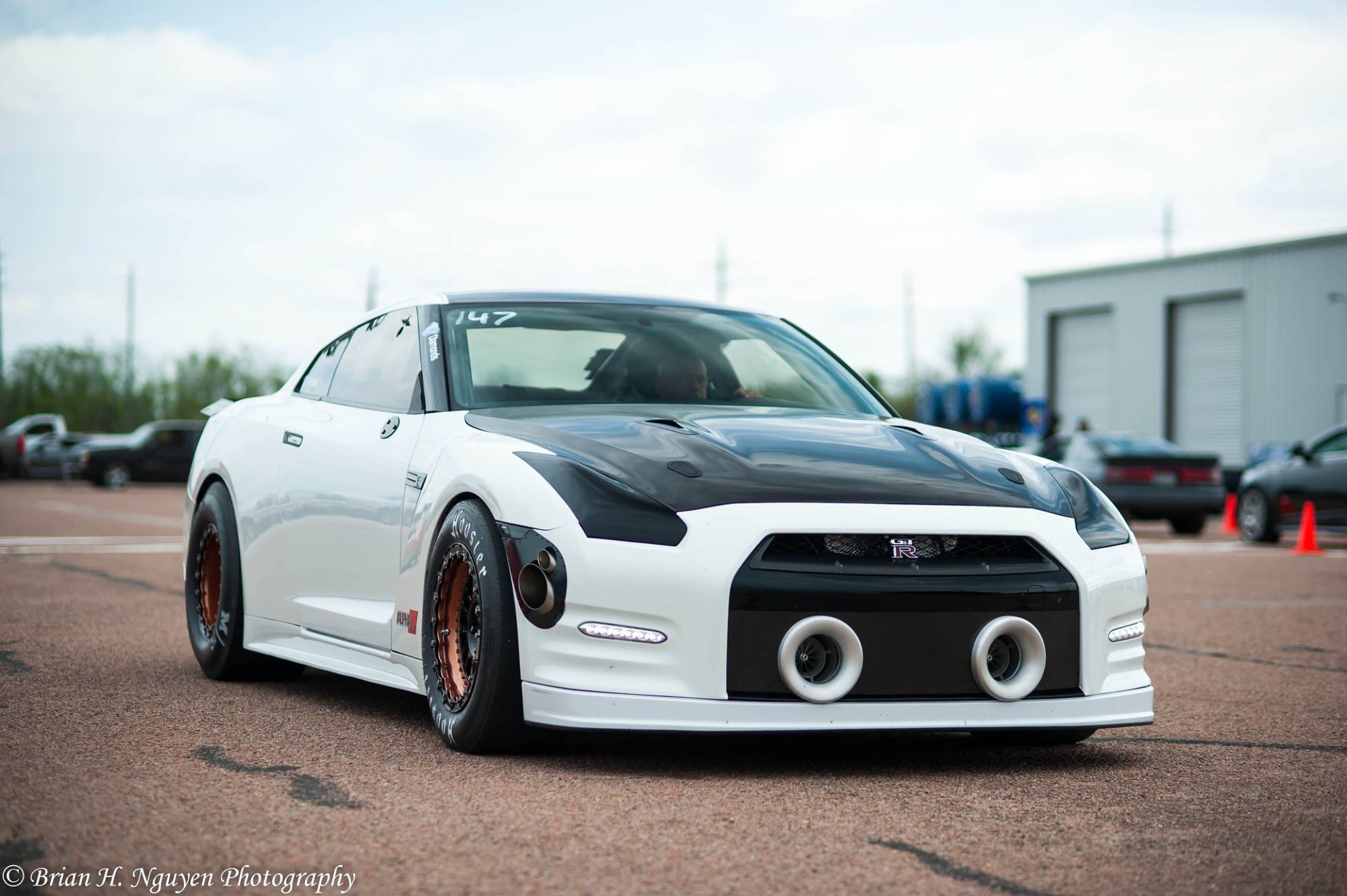 2500 л.с. Alpha G GT-R установил новый мировой рекорд  на четверть мили с 212 м/ч