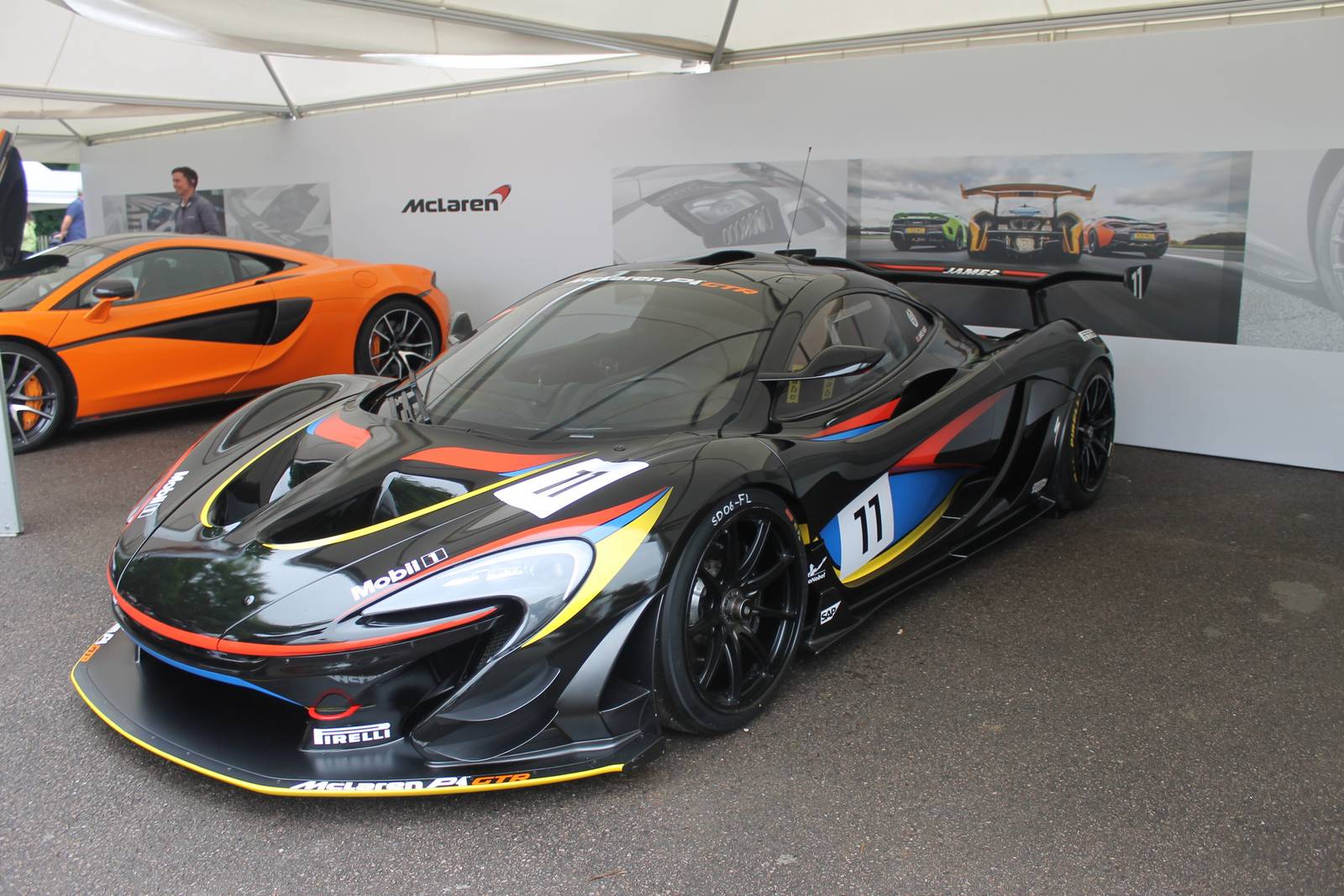 McLaren показал в Гудвуде P1 GTR James Hunt Edition
