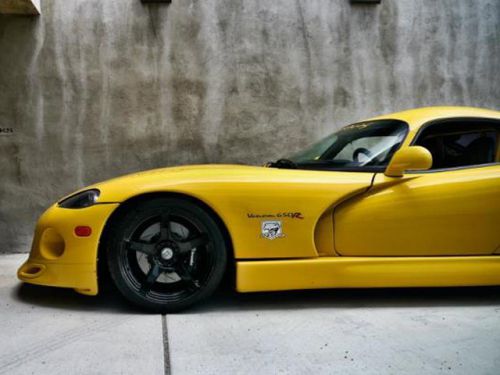 Dodge_Viper_Hennessey_tuning_4
