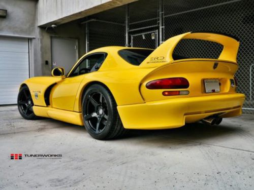 Dodge_Viper_Hennessey_tuning_3