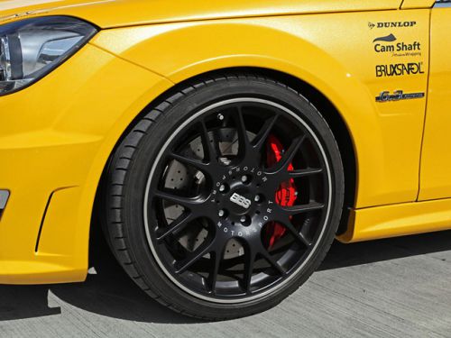 Mercedes-Benz_C63_AMG_Wagon_4