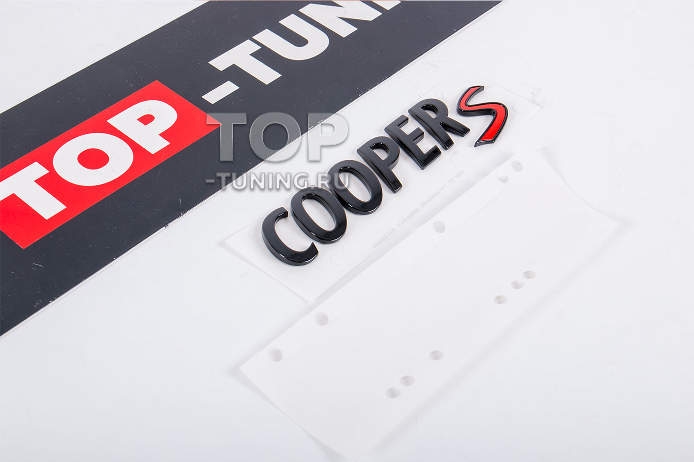 10111 Эмблема Cooper S для MINI (черная)