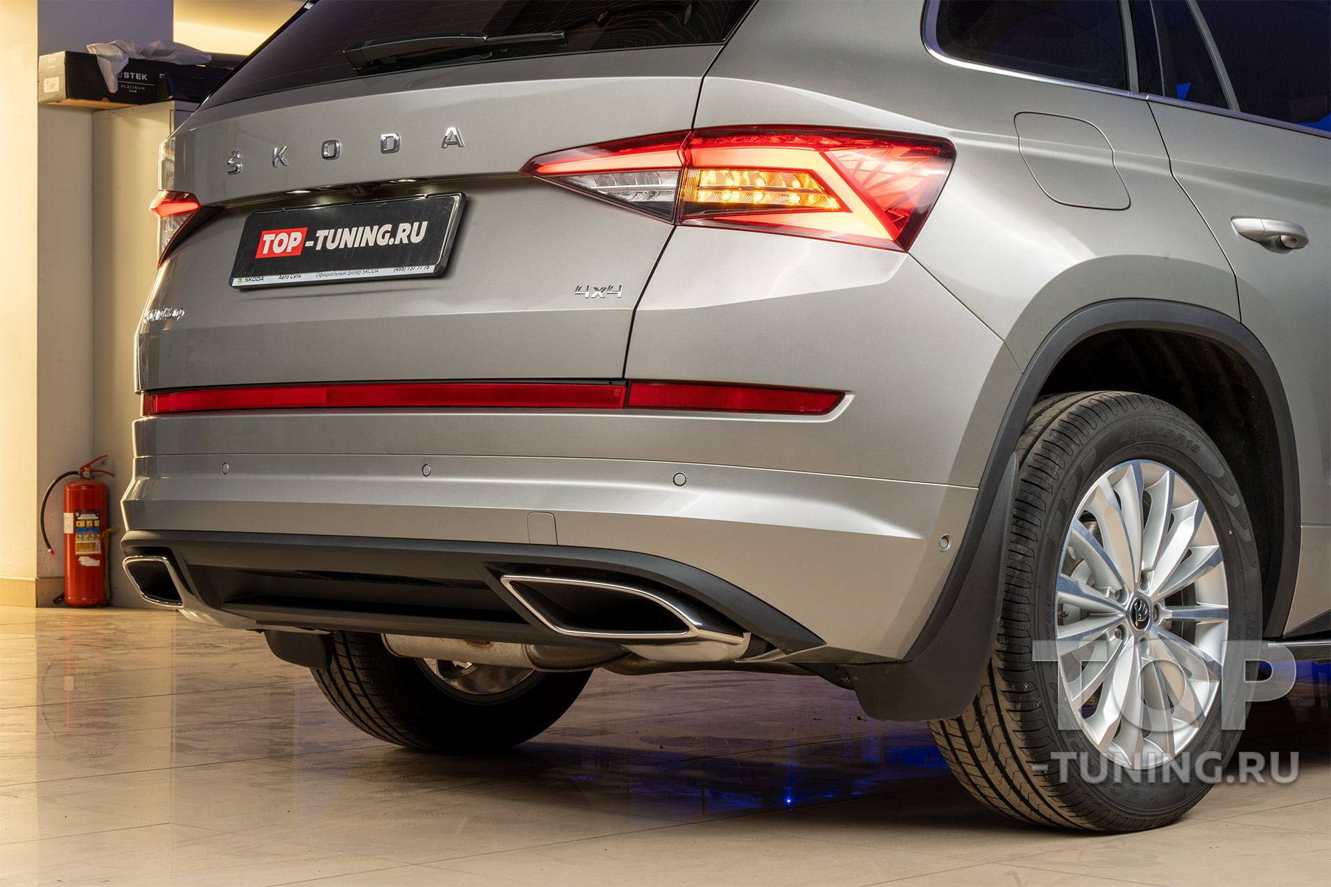 Юбка заднего бампера – Оригинальные аксессуары для Шкода Кодьяк 1