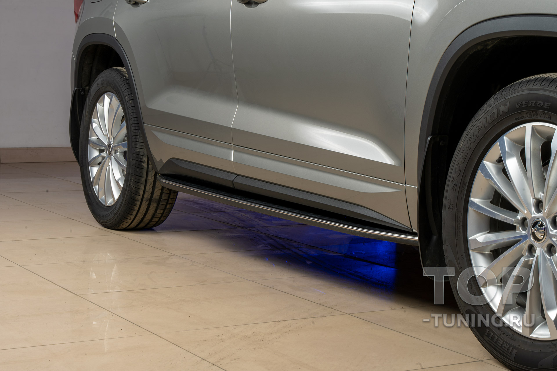 Оригинальные аксессуары для Шкода Кодьяк 1 – юбки на двери