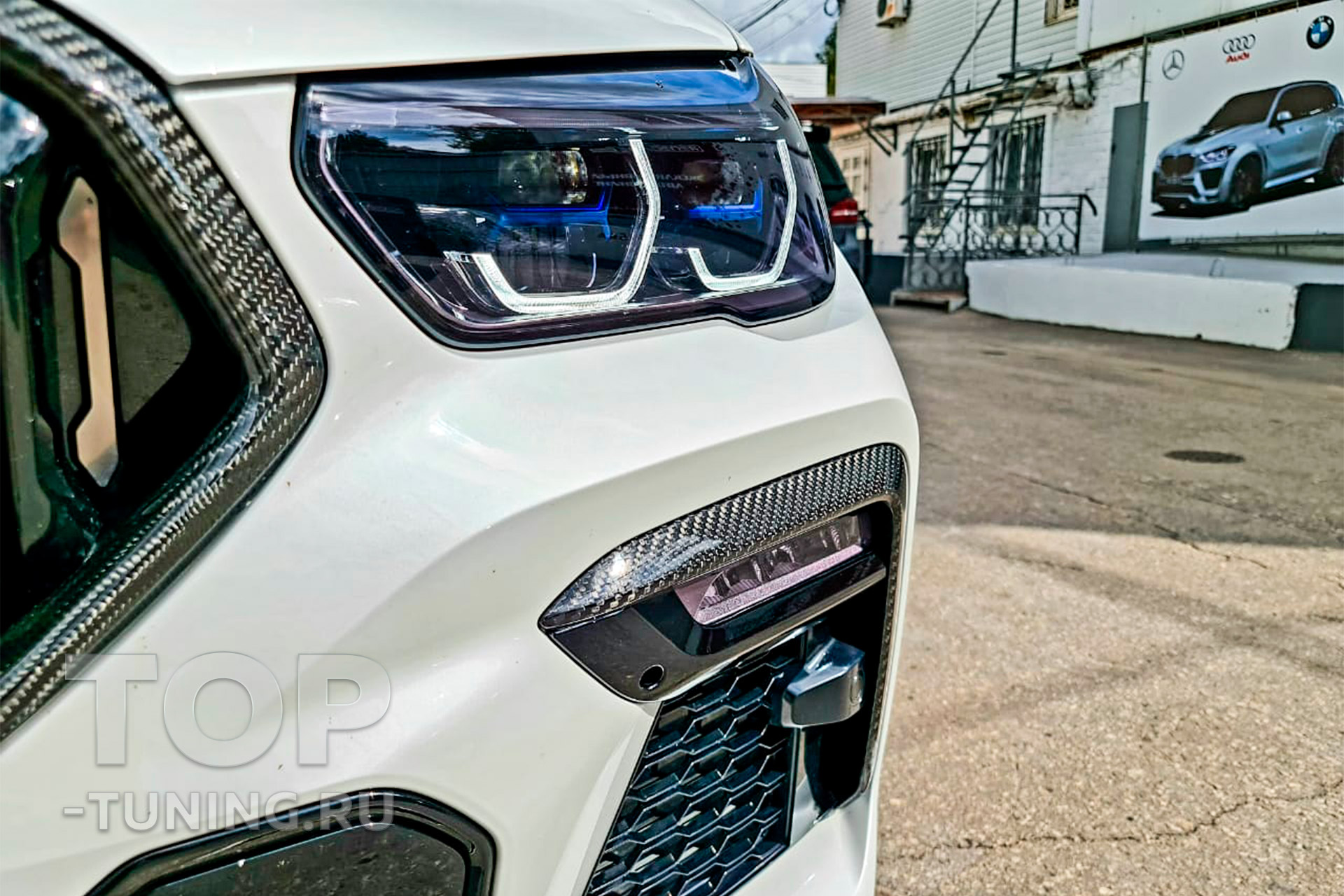 ТЮНИНГ БМВ Х6 (G06, 2019+) НАКЛАДКИ (СЕРПЫ) НА ПЕРЕДНИЙ БАМПЕР - ОБВЕС RENEGADE