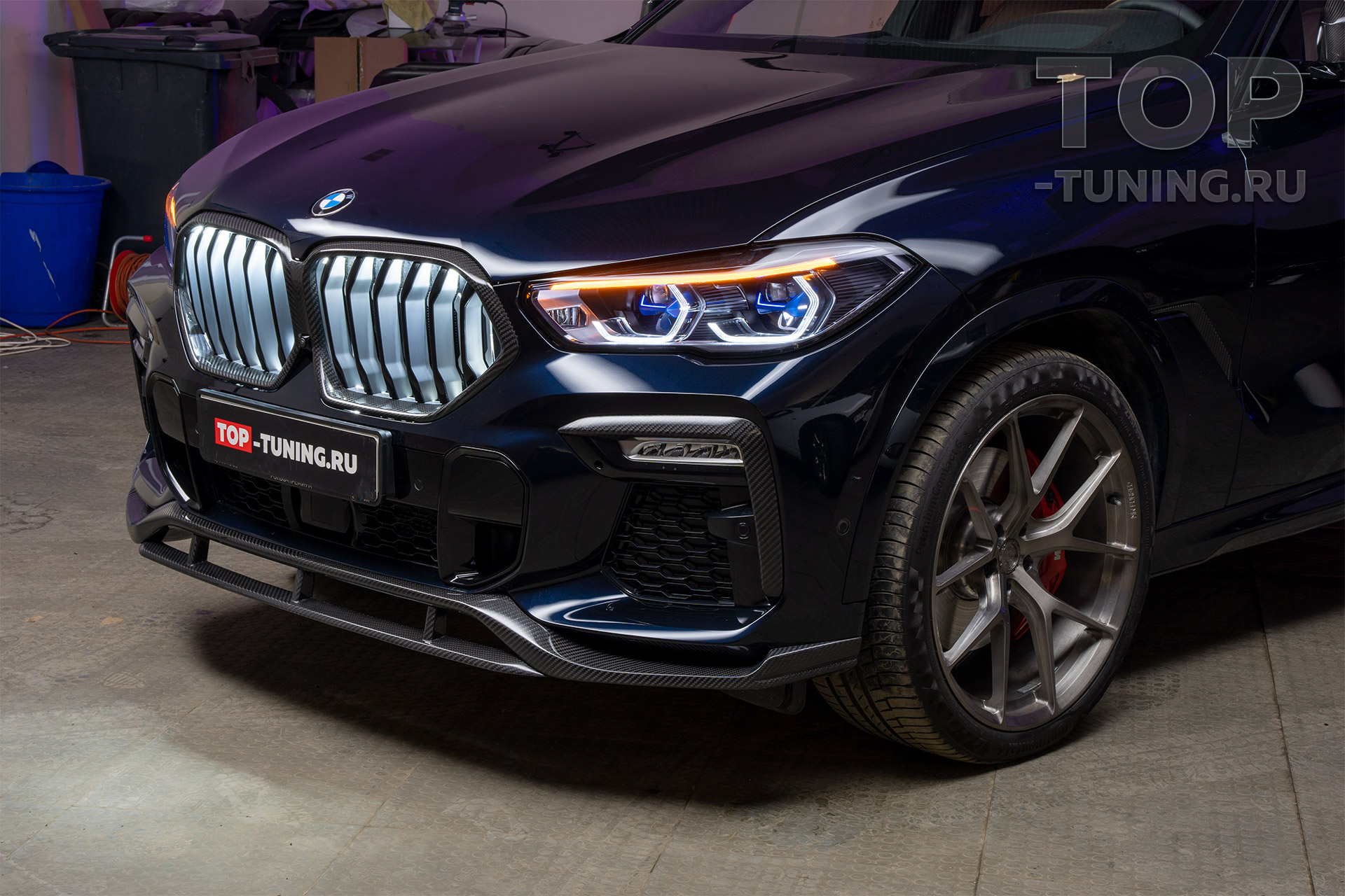 10830 Рамка решетки радиатора Renegade для BMW X6 G06