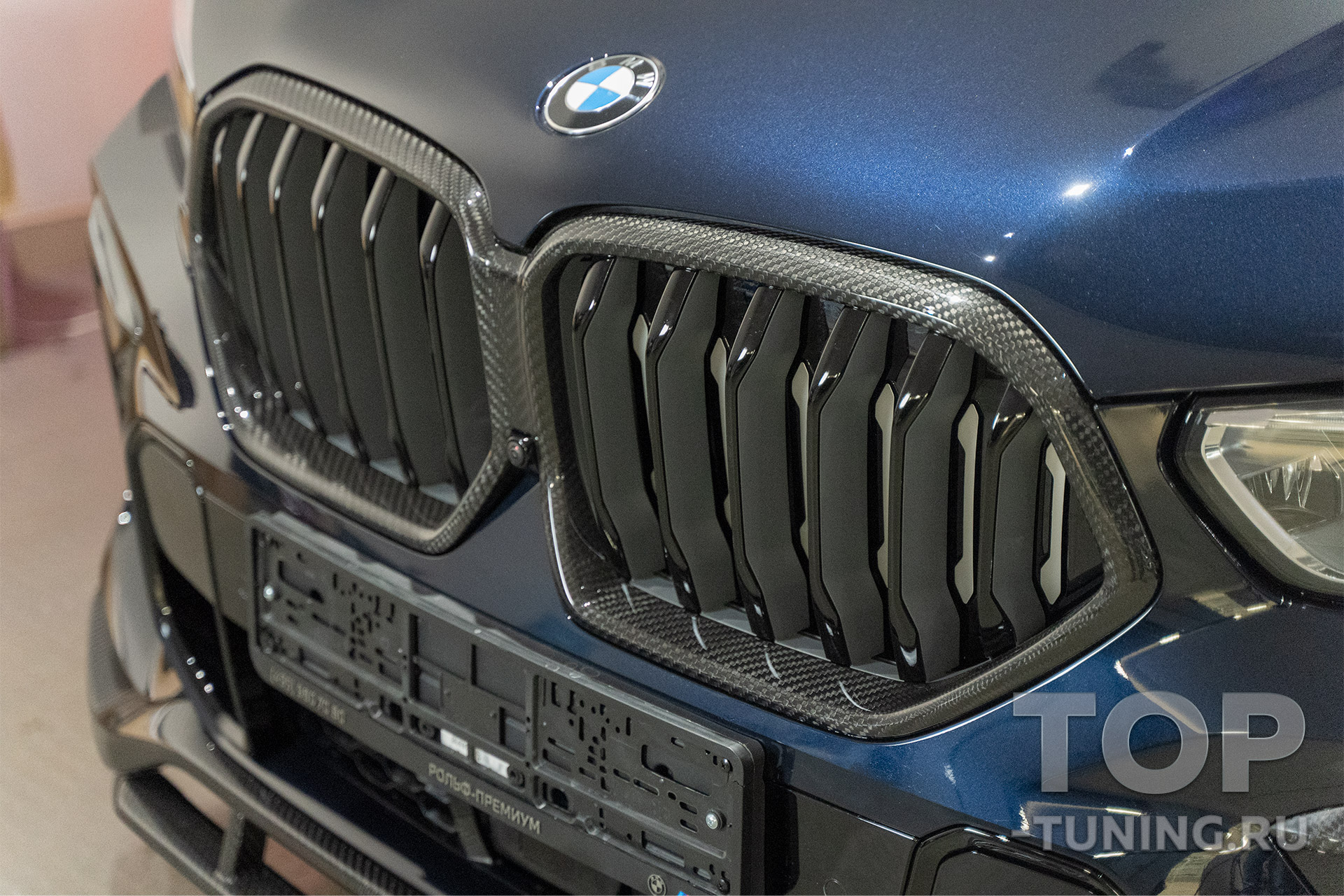Окантовка из карбона - Черная решетка радиатора Iconic Glow для БМВ Х6 (новый кузов)
