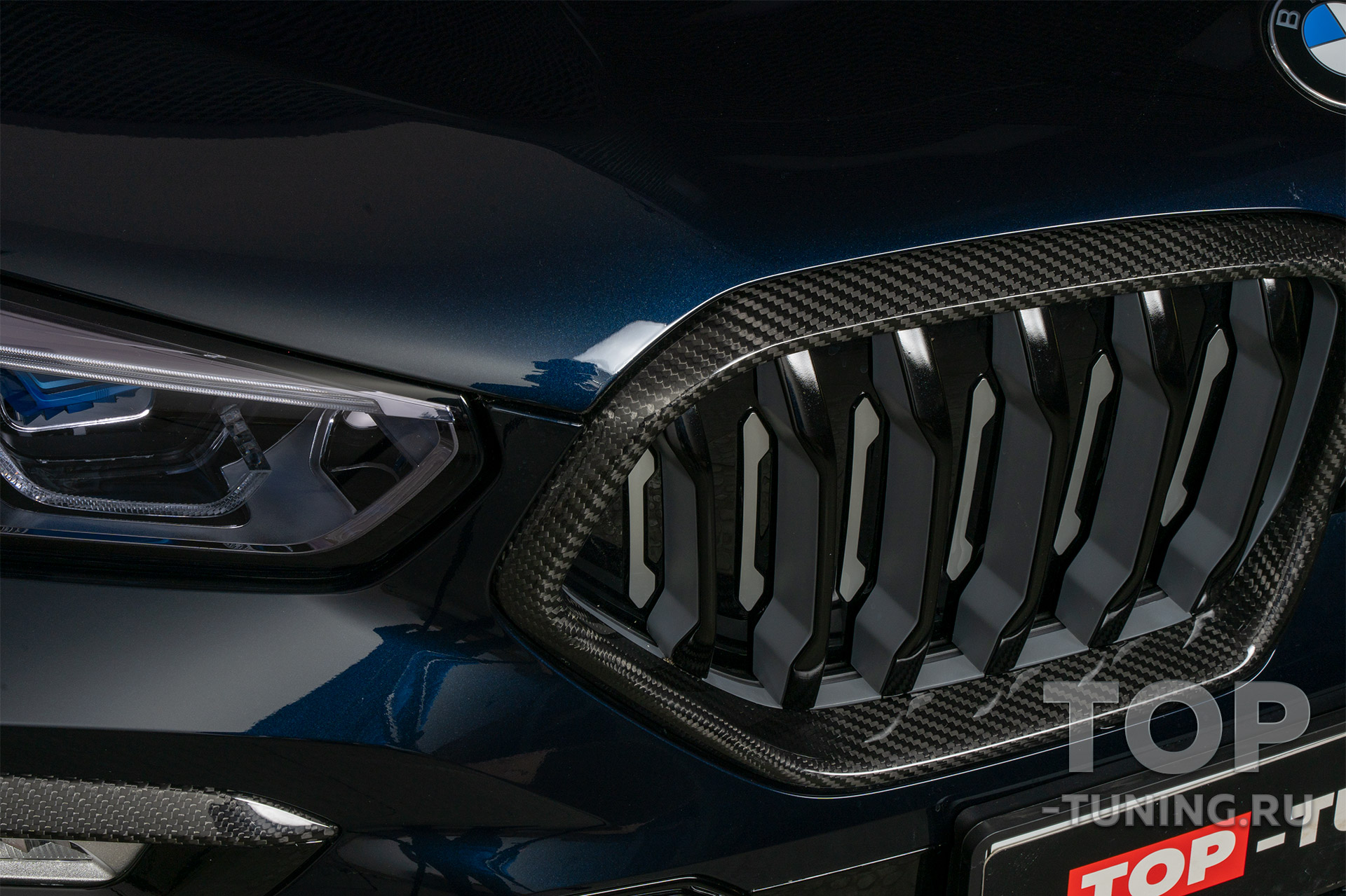 Окантовка из карбона - Черная решетка радиатора Iconic Glow для БМВ Х6 (новый кузов)
