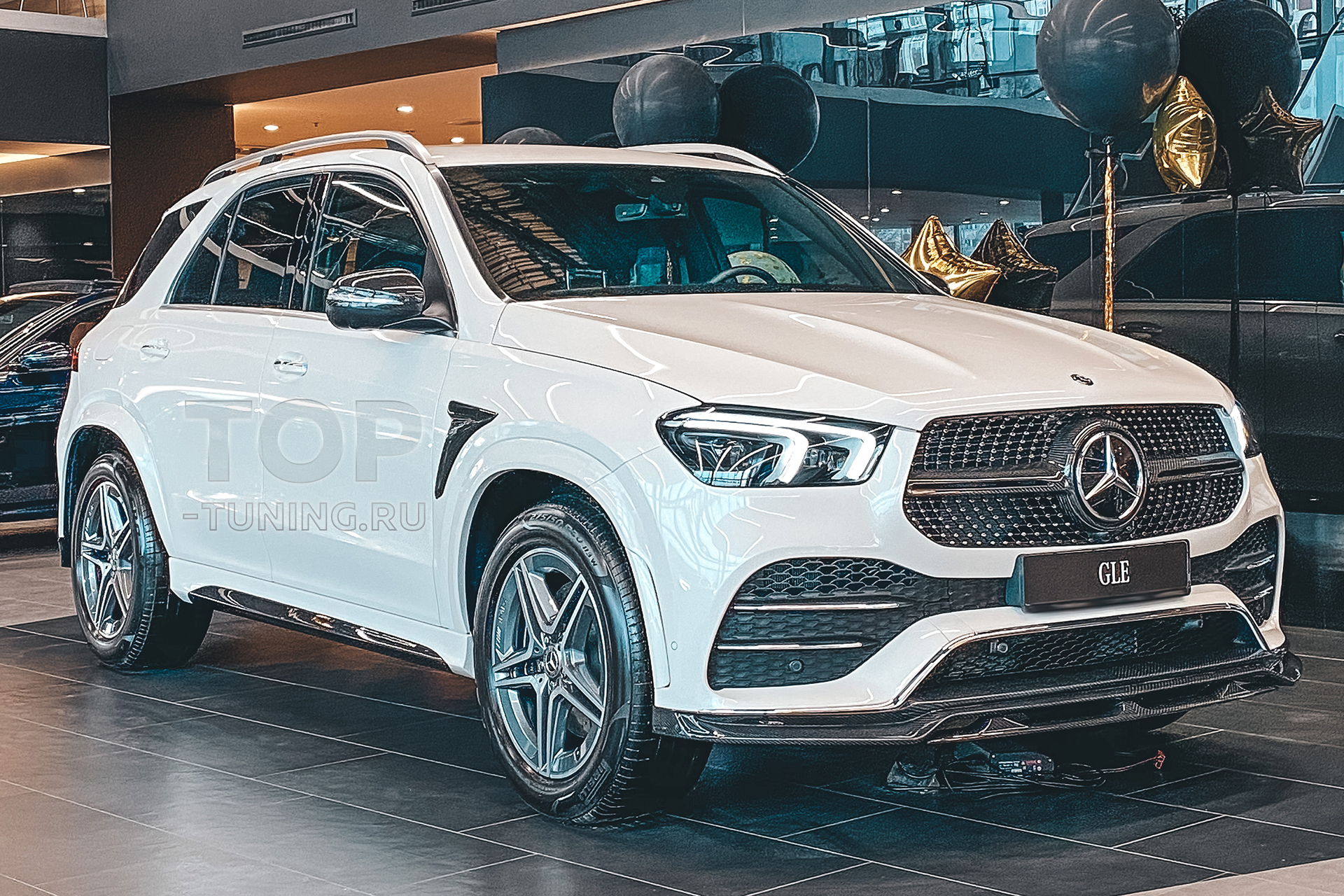 ТЮНИНГ МЕРСЕДЕС ГЛЕ (V167; 2018+) НАКЛАДКА НА ПЕРЕДНИЙ БАМПЕР ОБВЕС LARTE DESIGN