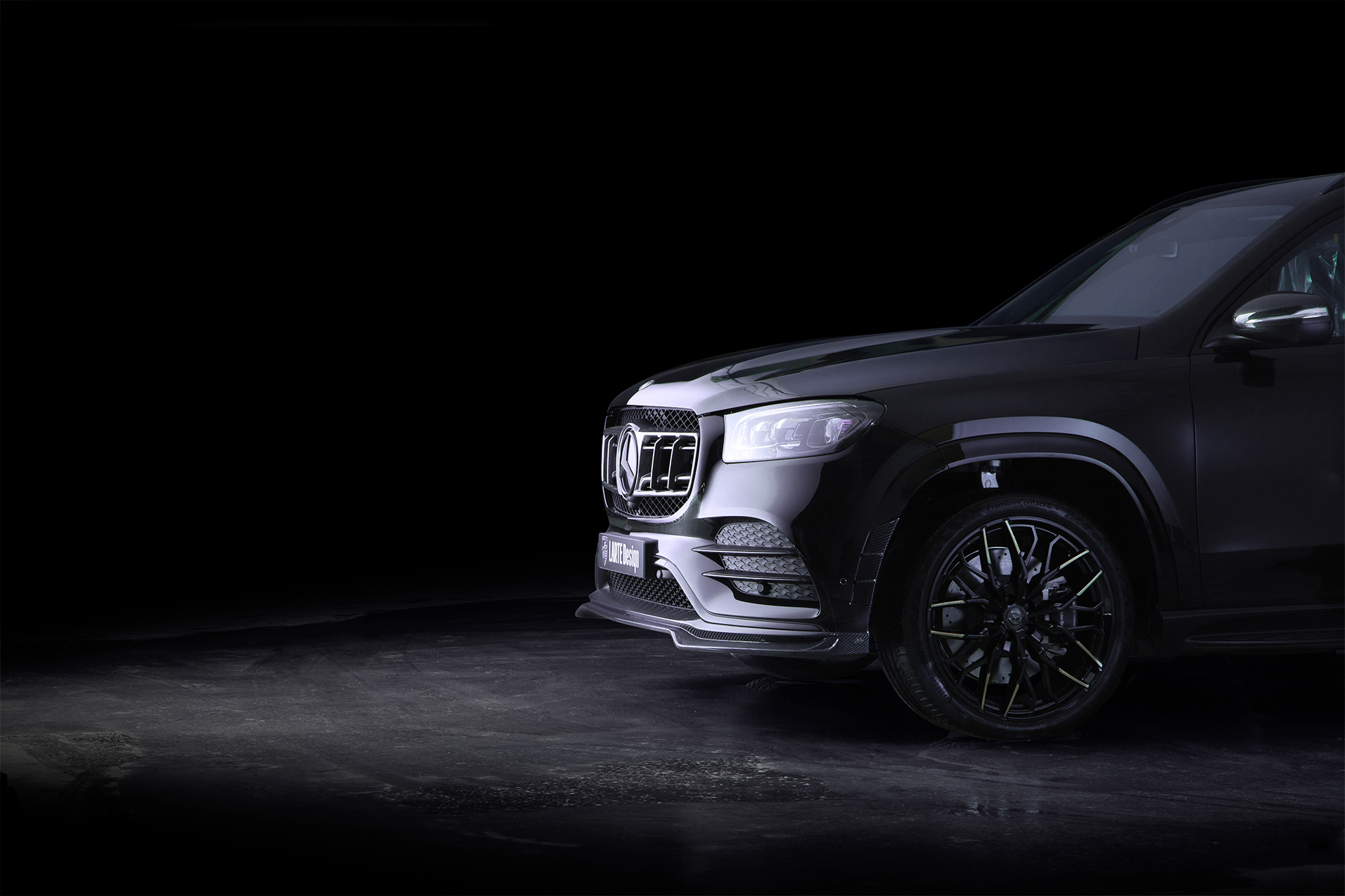 Купить оригинальное дооснащение из натурального карбона для Mercedes GLS X167 