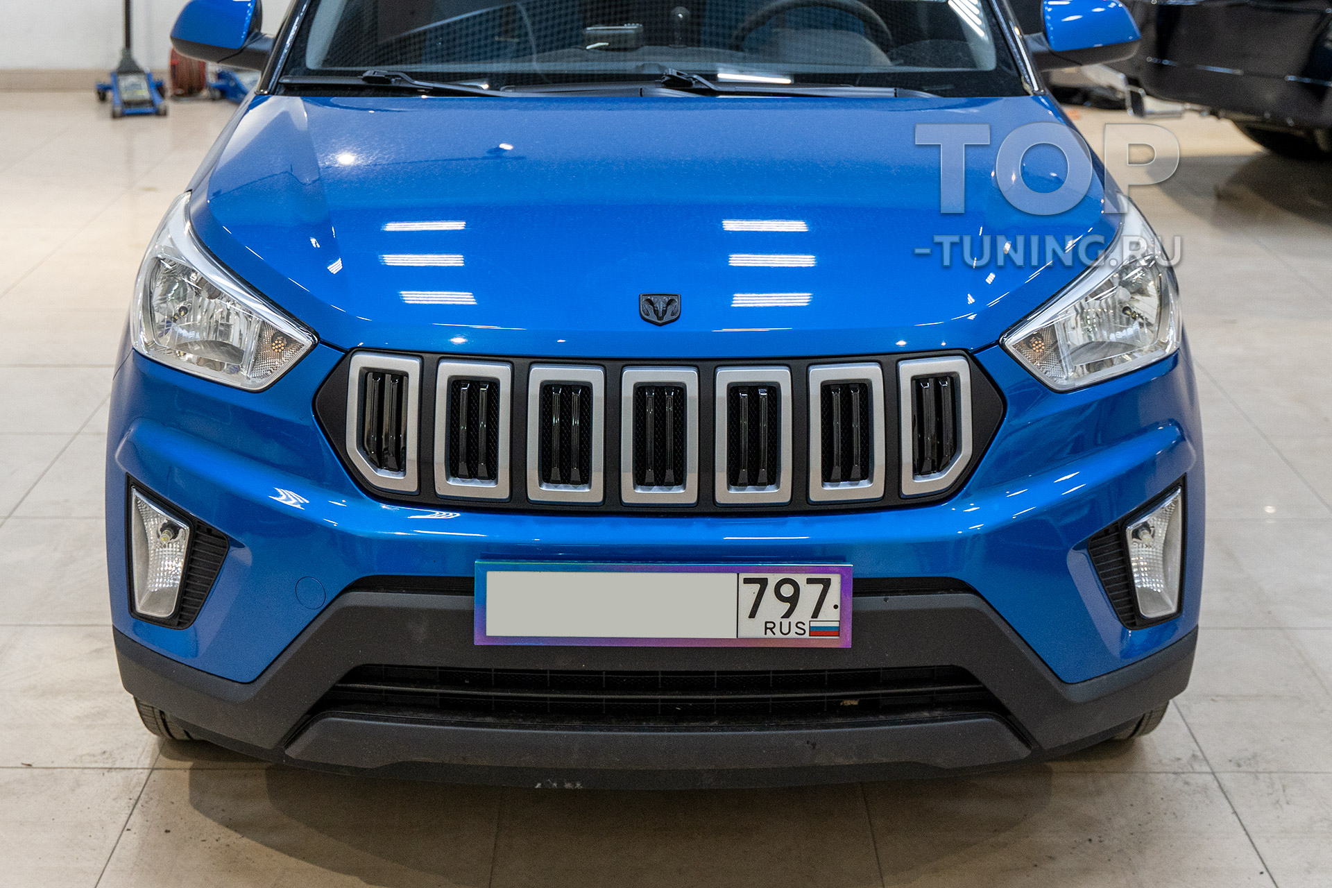 Фирменная решетка для Крета 1 без эмблемы в стиле Гранд Чероки 