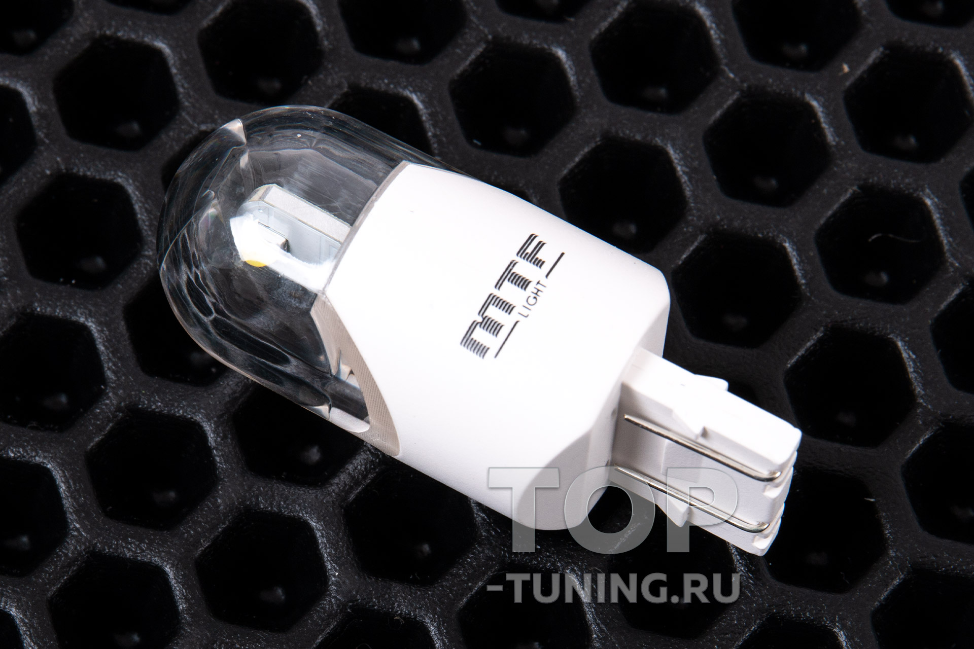 Светодиодные сигнальные автолампа Night Assistant LED W21/5W 11399 Сигнальная лампа Night Assistant LED W21/5W