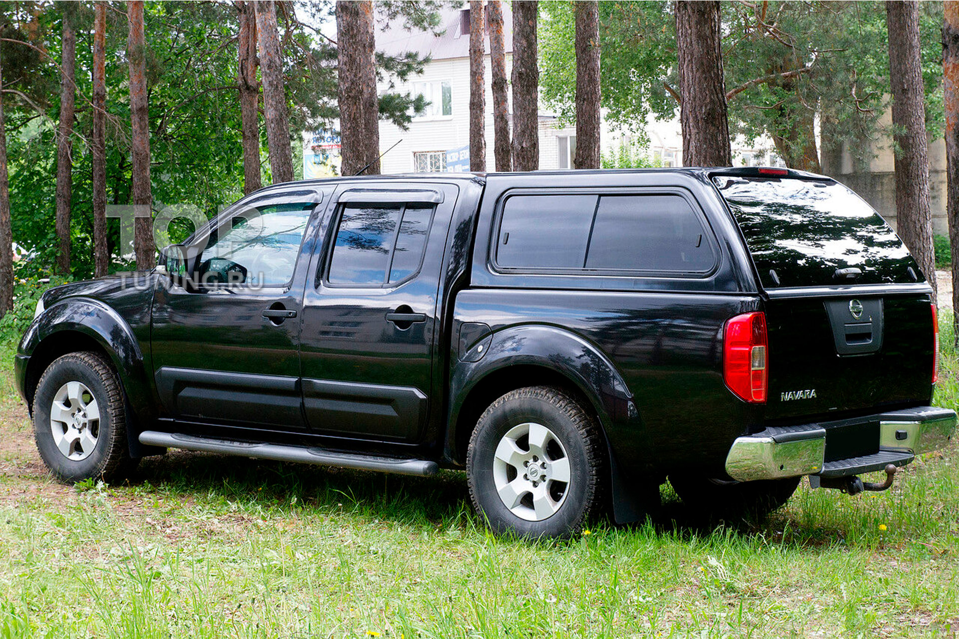 Купить широкие молдинги для защиты ударной зоны дверей Ниссан Навара