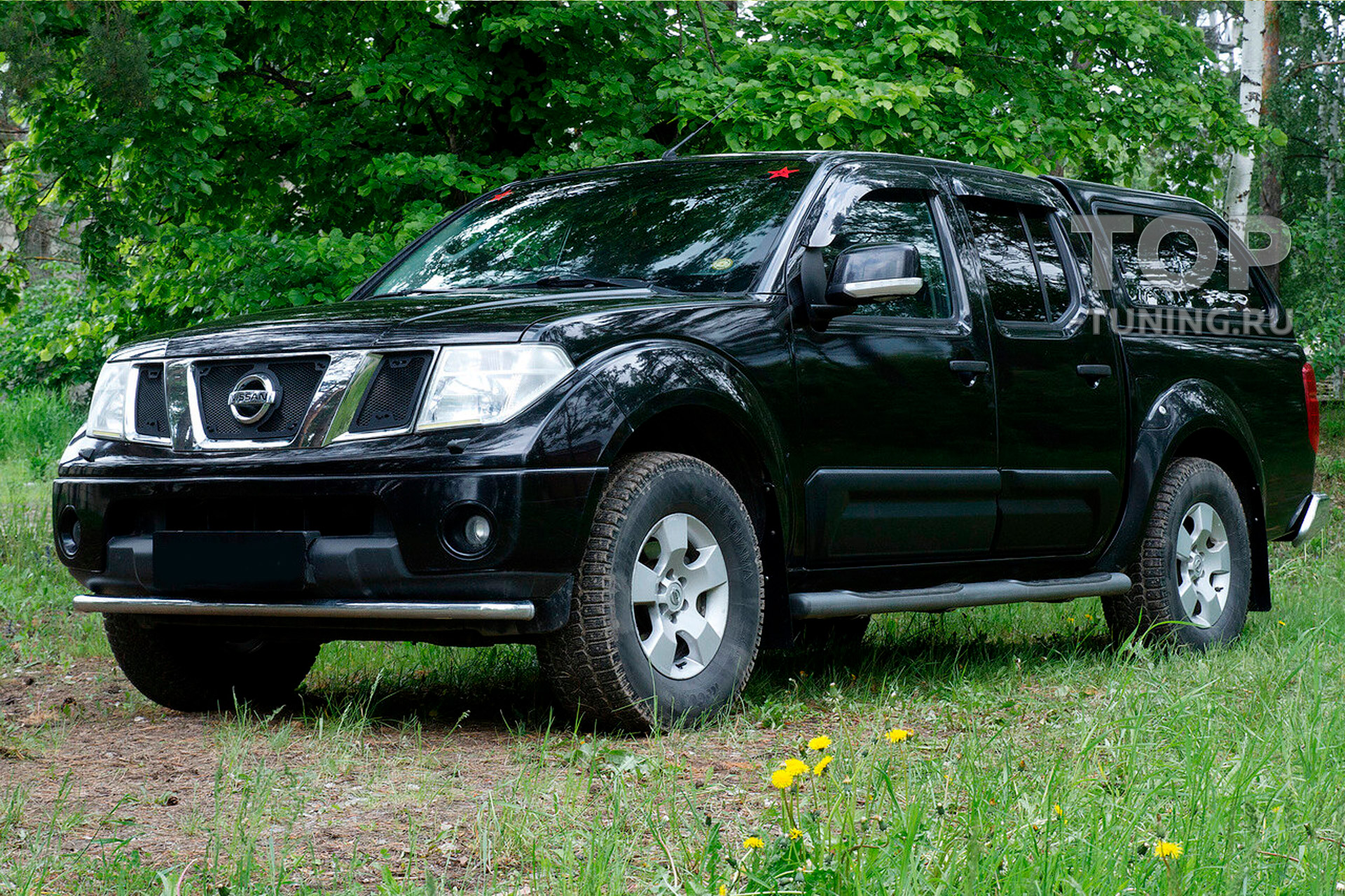 Купить широкие молдинги для защиты ударной зоны дверей Ниссан Навара