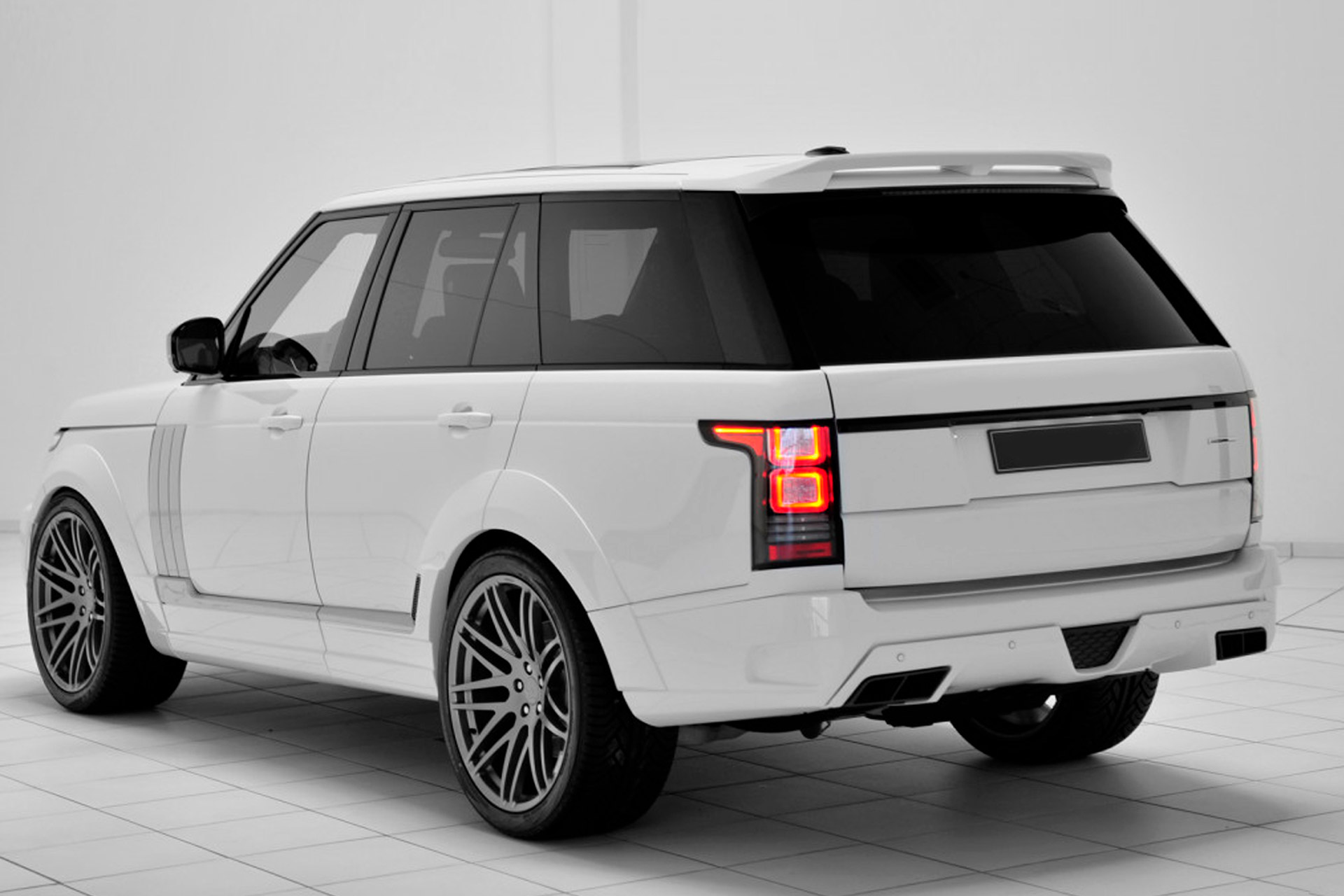 11893 Обвес S-Tech для Range Rover Vogue IV Аэродинамический обвес StarTech Light для тюнинга Range Rover Vogue 4