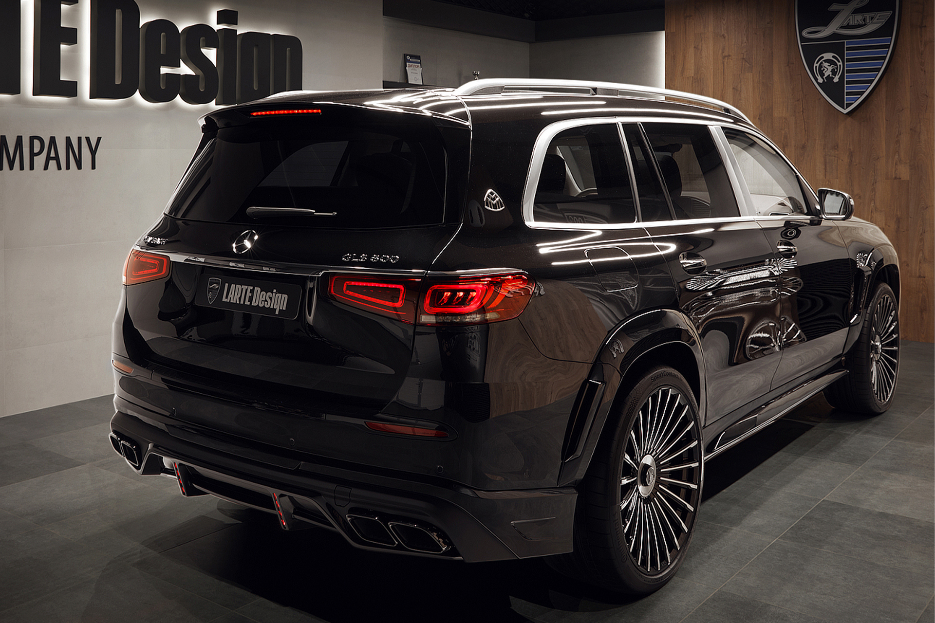 Тюнинг обвес Charisma для Мерседес Майбах ГЛС 600 Обвес Larte Charisma для Mercedes-Maybach GLS 600