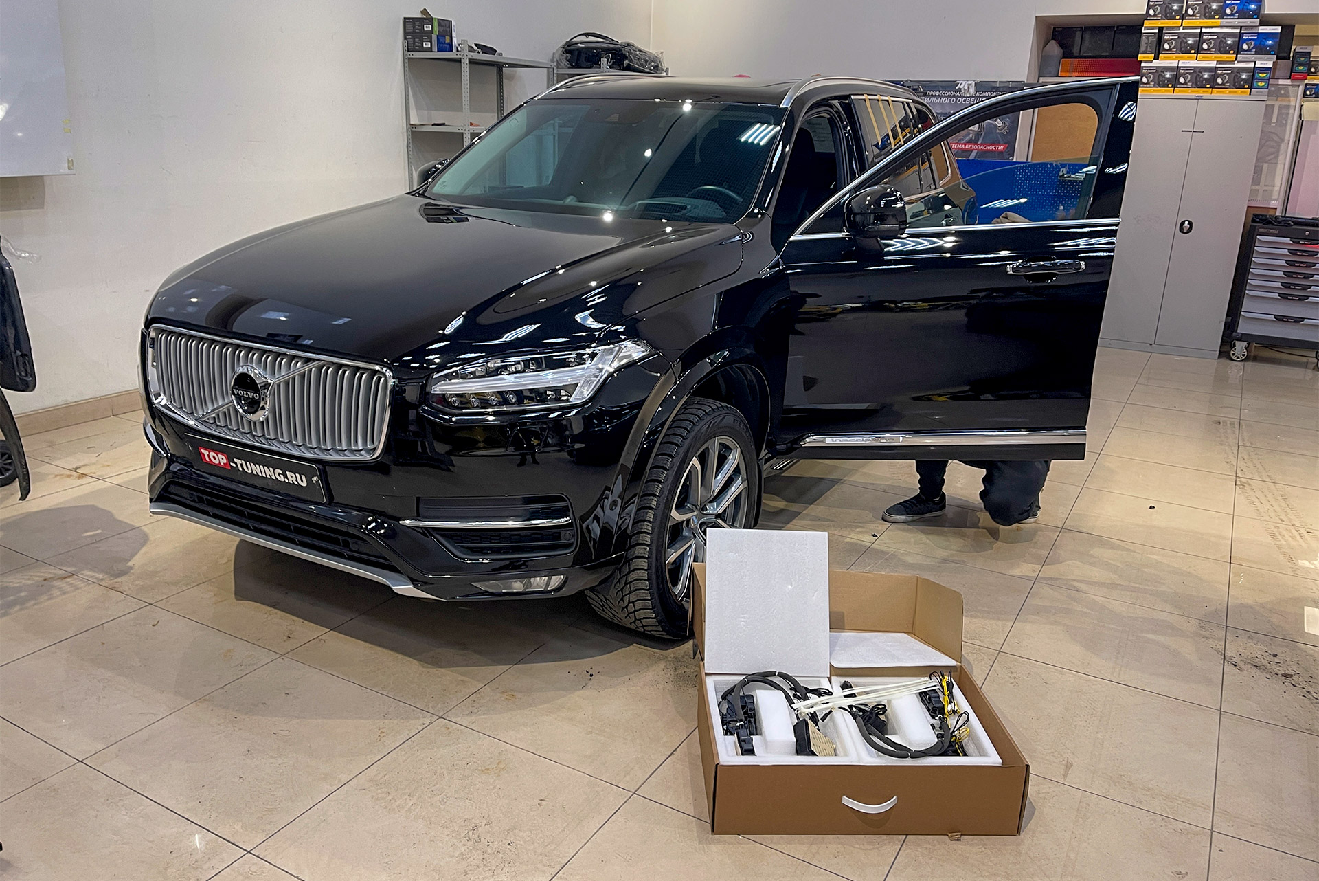 12012 Доводчики дверей Smart Lock для Volvo XC90 II, XC60 II Безштыревые доводчики дверей Smart Lock для Вольво ХС60 2 2018+, ХС90 2 2015+ купить