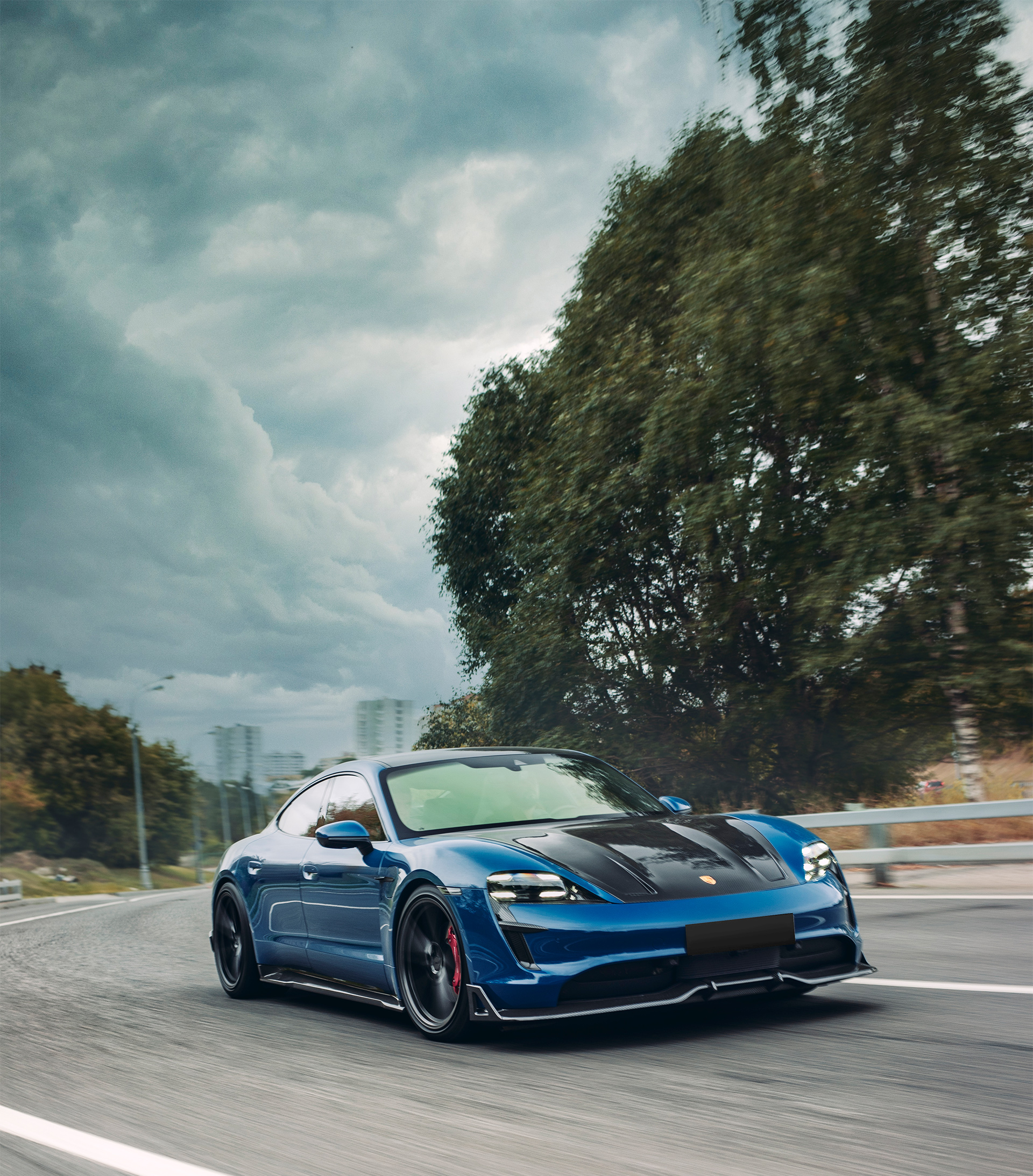 12308 Юбка Renegade на передний бампер Porsche Taycan Губа Renegade на передний бампер Порше Тайкан