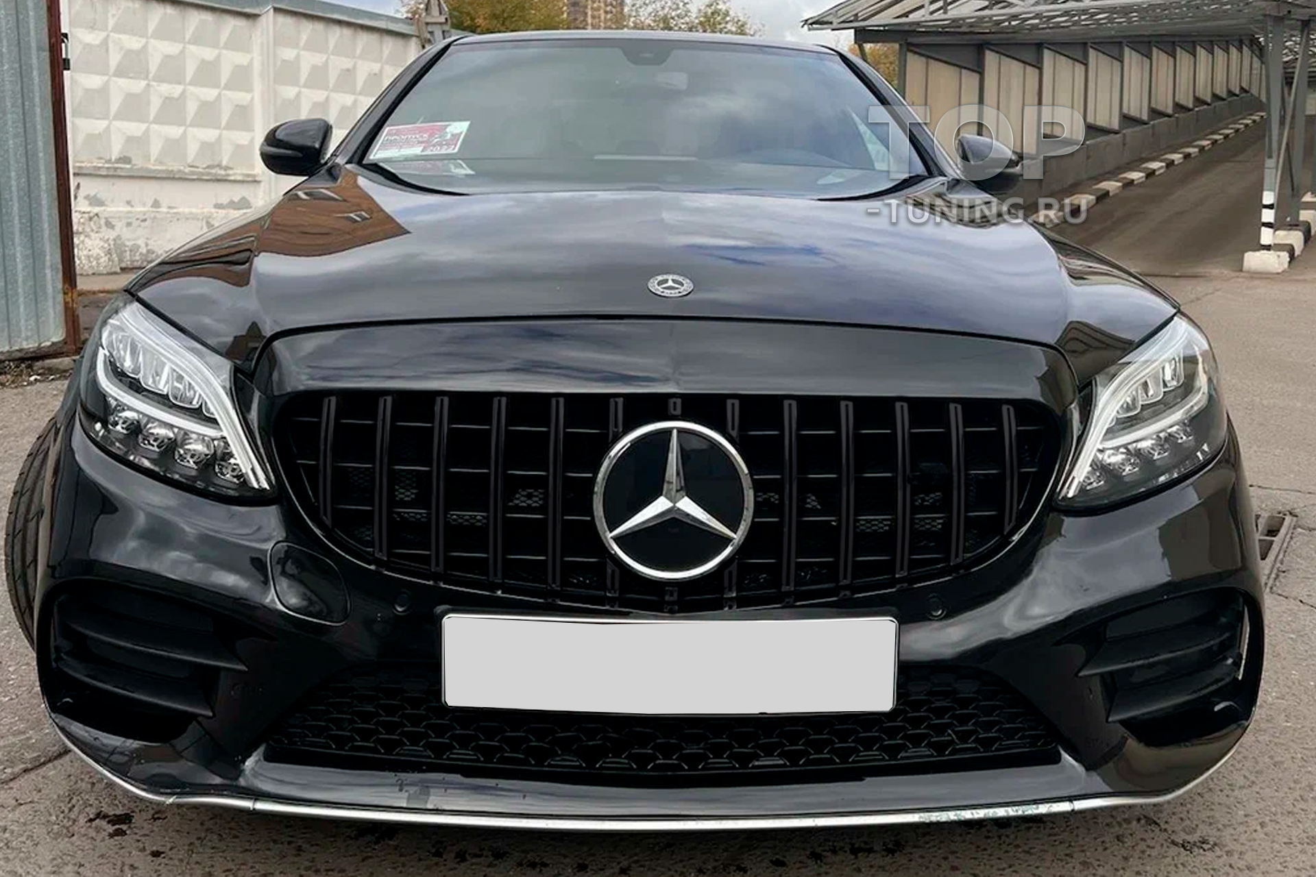 12352 Решетка радиатора Panamericana AMG GT Black для Mercedes C-Class W205