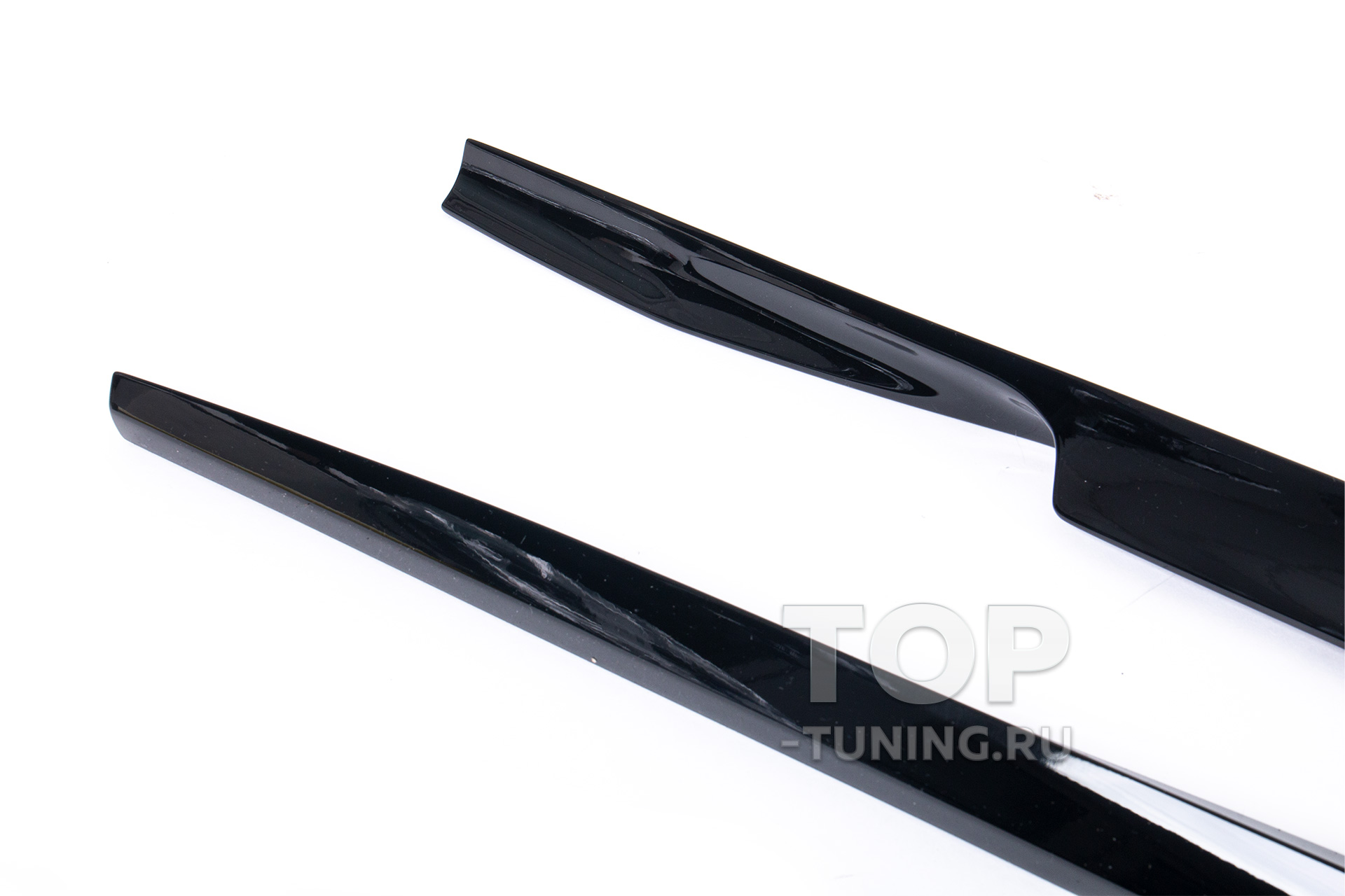 Накладки на пороги Renegade для BMW X7 G07 (LCI). Материал: карбон или стеклопластик на выбор