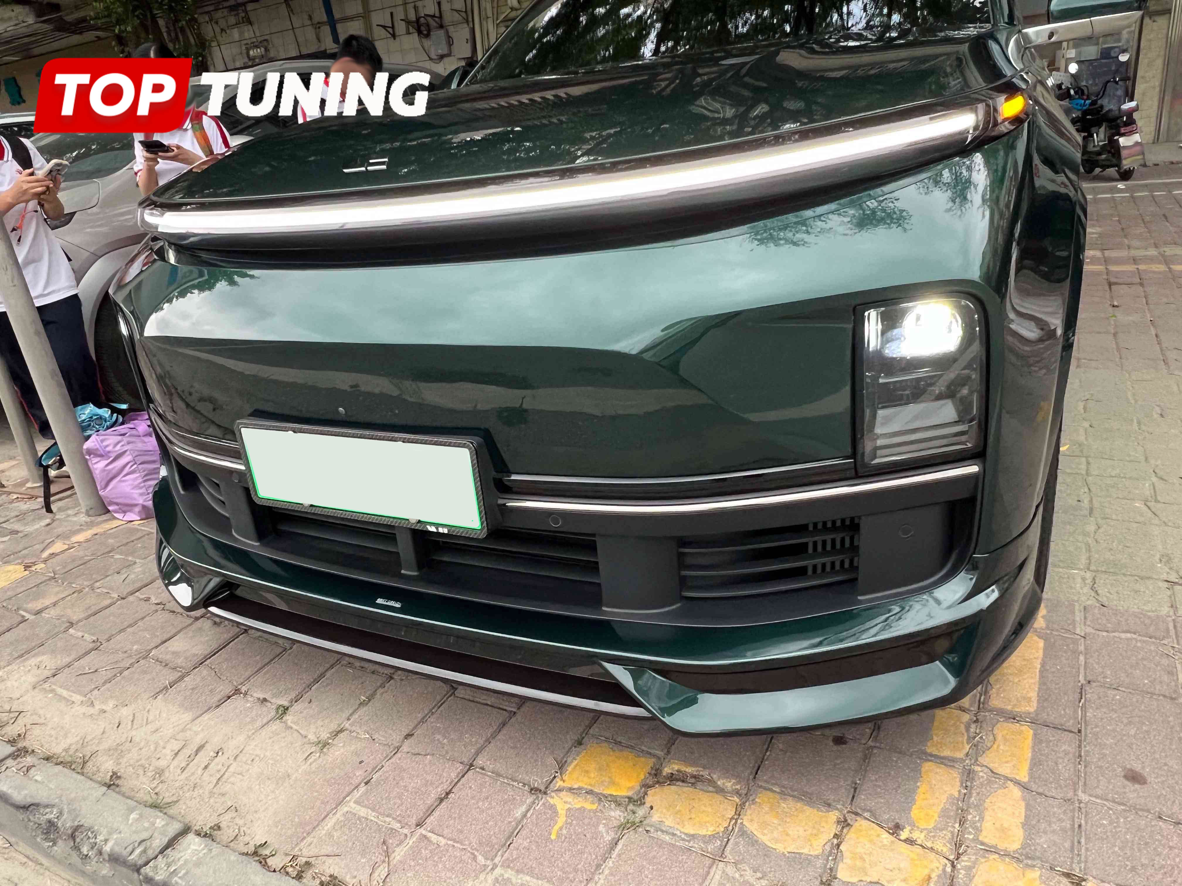 Купить сплиттер BSKT на передний бампер Lixiang L9 - в Топ-тюнинг с доставкой по РФ 13005 Сплиттер BSKT на передний бампер Lixiang L9