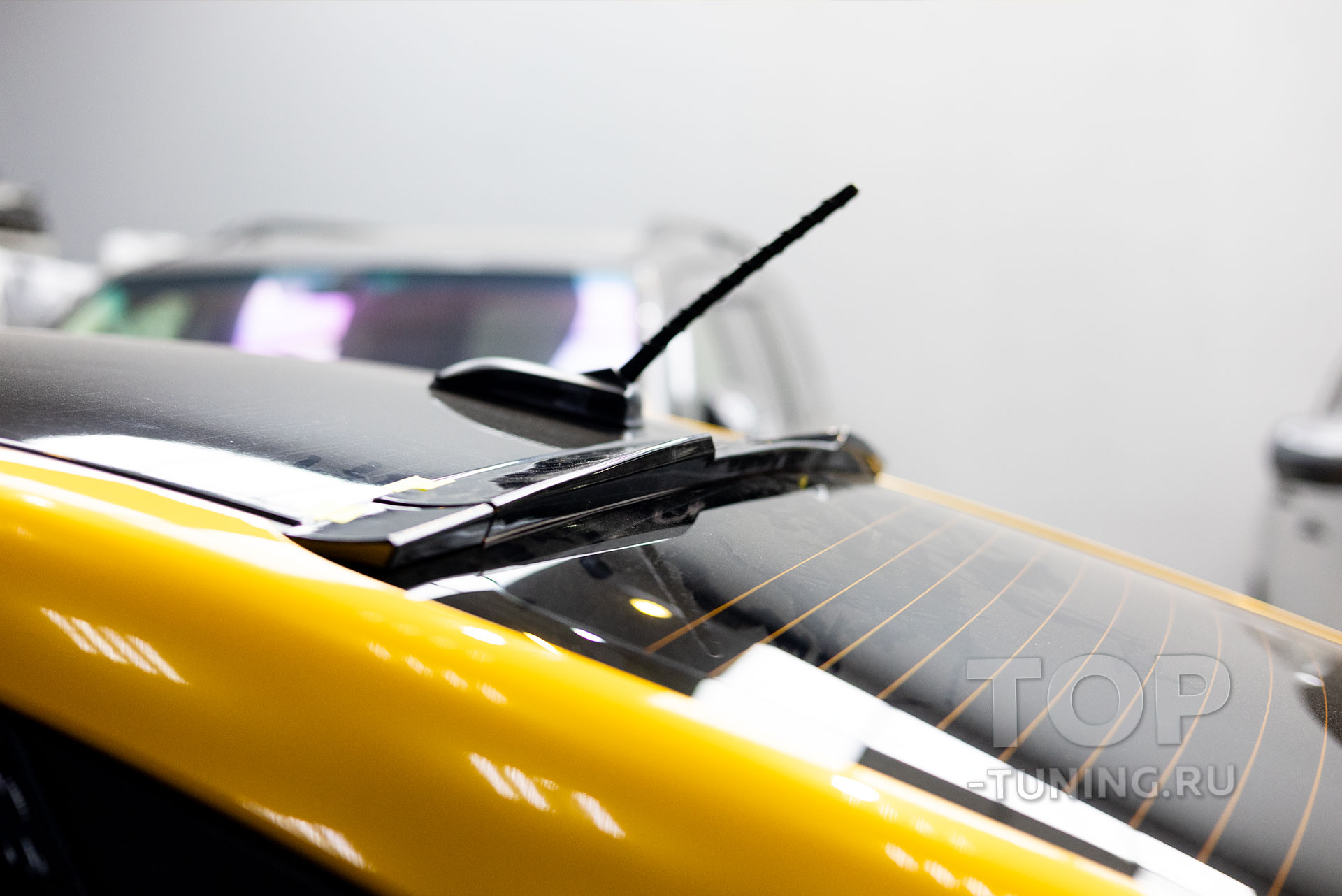 13067 Универсальный спойлер RTC (6 в 1) на крышу авто