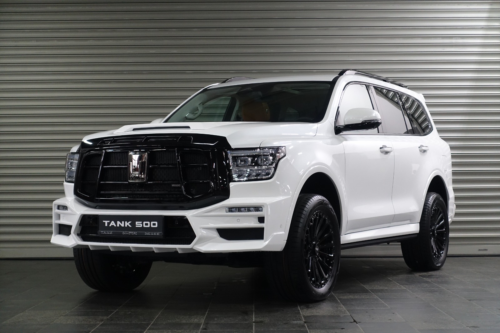 Накладка на переднюю часть капота Миссуро Ларт Дизайн для Танк 500 Стеклопластик | Цвет по заводским кодам | Премиум 13199 Передняя накладка Missuro Larte Design на капот — тюнинг Tank 500