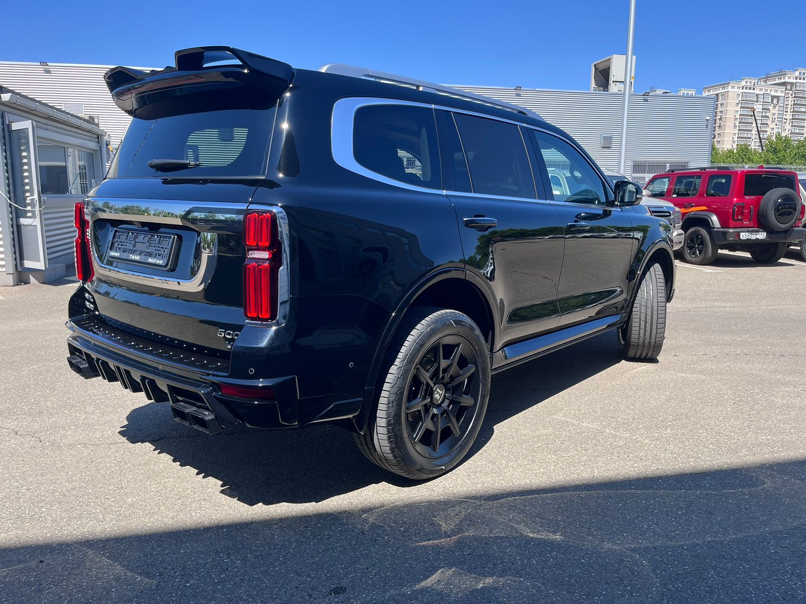 Верхний спойлер  Миссуро Ларт Дизайн для Танк 500 Цвет по заводскому коду | Премиум |  Стеклопластик | C эмблемой