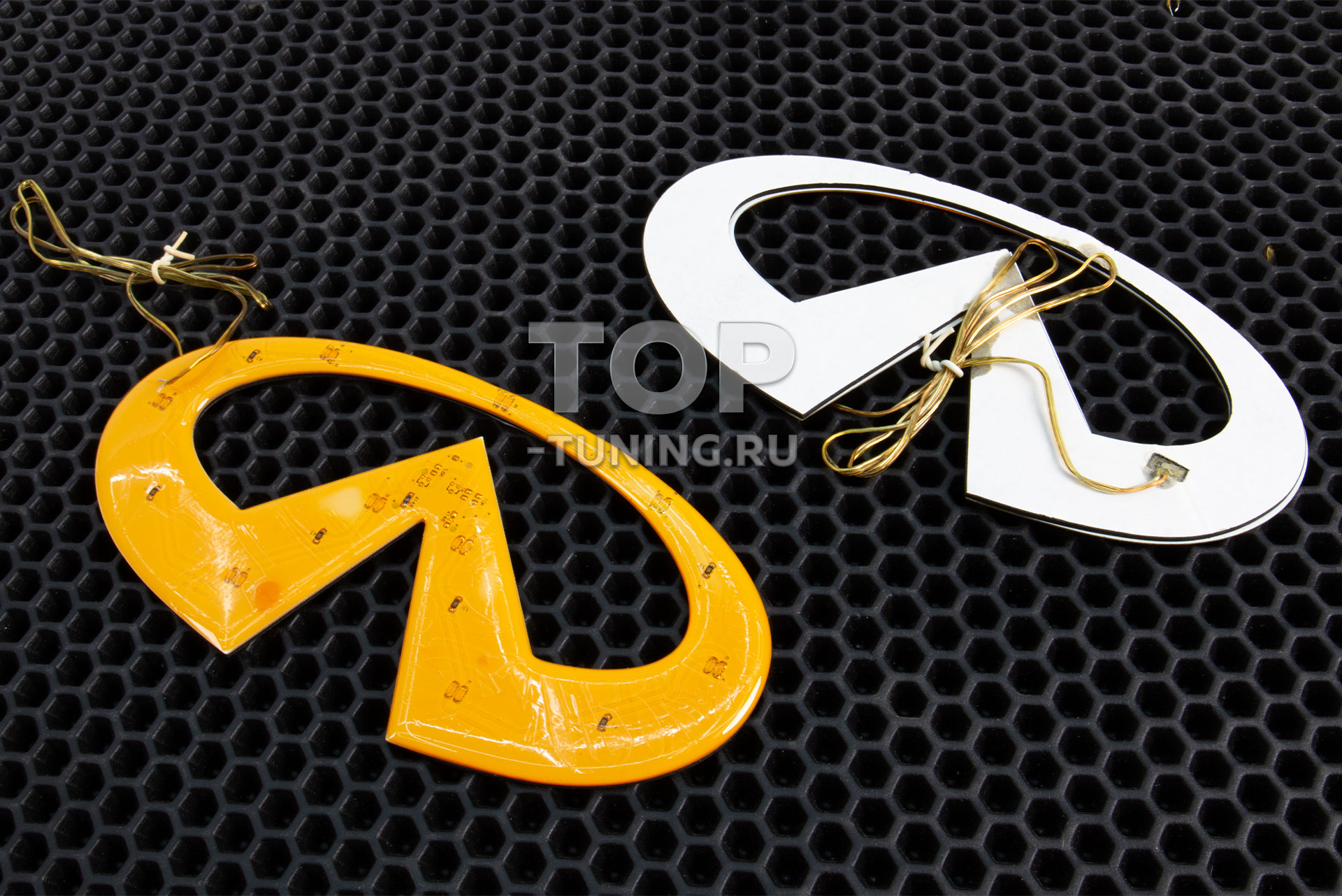 Белая контурная LED подсветка эмблемы Инфинити Цена за 1 шт. | Эмблема приобретается отдельно 13606 Гибкая светодиодная вставка под эмблему LED на Infiniti