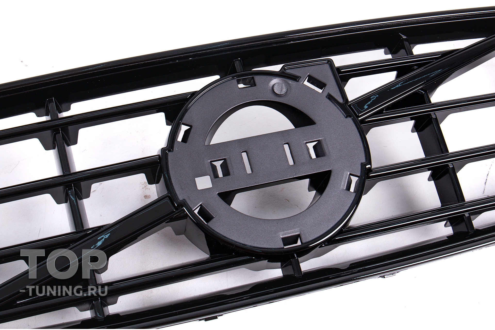 13675 Решетка радиатора Black Thor для Volvo S60 / V60 (2013 - 2018) Черная решетка радиатора в стиле Black Thor для Вольво С60 / В60 (2 рестайлинг) ABS-пластик | Эмблема приобретается отдельно