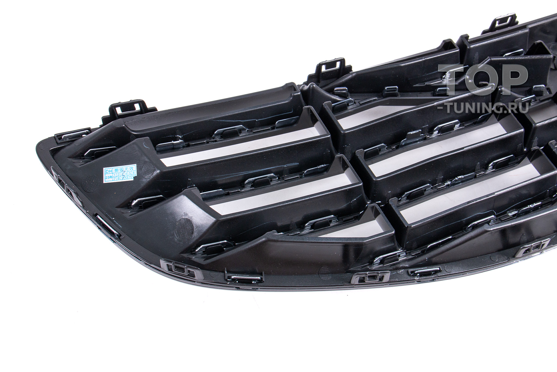 13675 Решетка радиатора Black Thor для Volvo S60 / V60 (2013 - 2018) Черная решетка радиатора в стиле Black Thor для Вольво С60 / В60 (2 рестайлинг) ABS-пластик | Эмблема приобретается отдельно