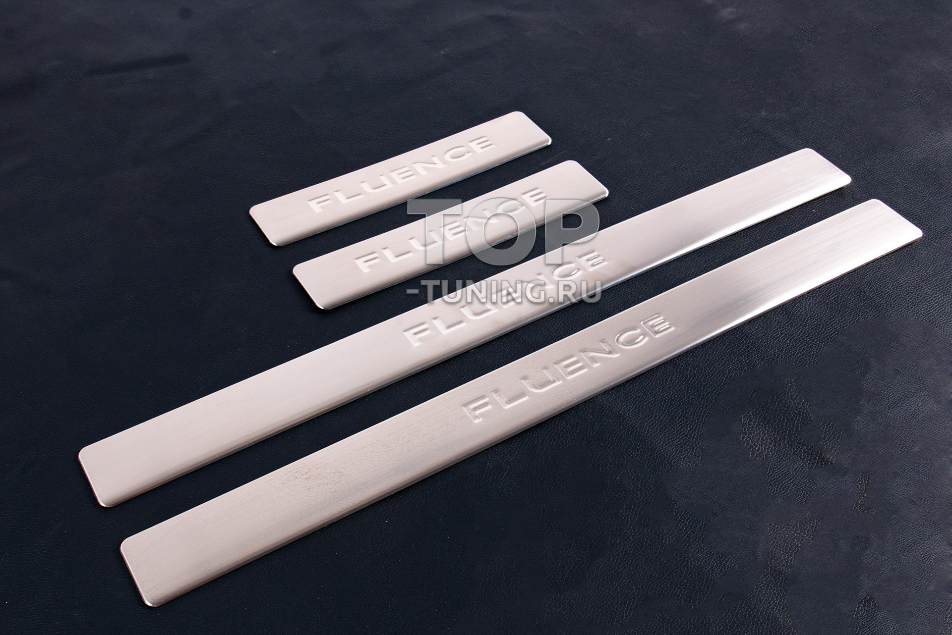 13724 Серебристые накладки из нержавеющий стали на пороги Renault Fluence (2010+)