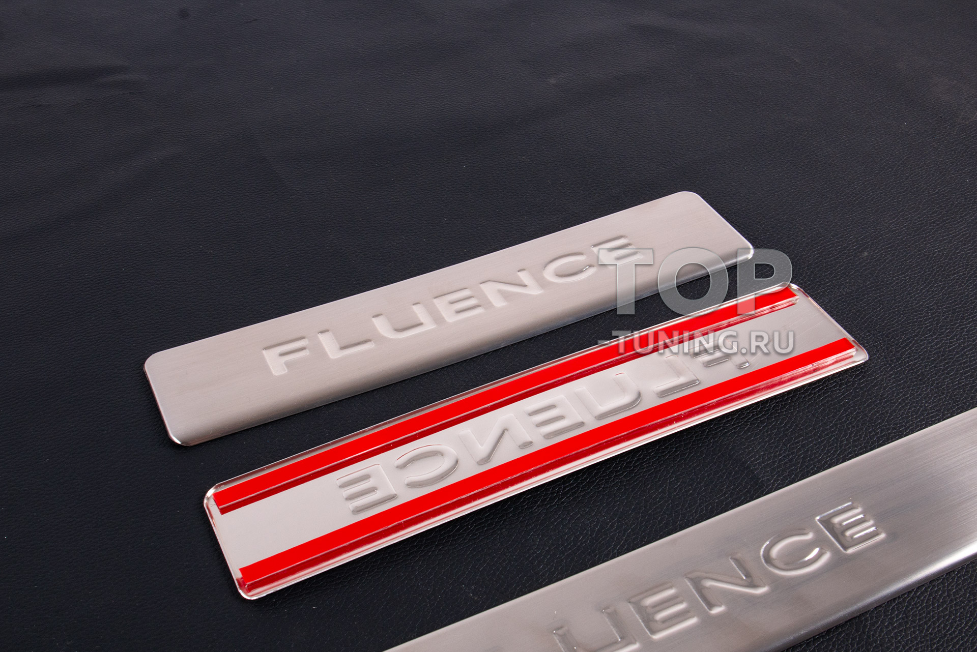 13724 Серебристые накладки из нержавеющий стали на пороги Renault Fluence (2010+)